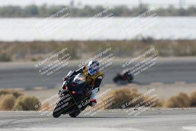 media/Nov-16-2025-Race Pace (Sun) [[8c5fa54630]]/Non Verified Riders (1st 20 Minutes)/1-Turn 14 (10am)/